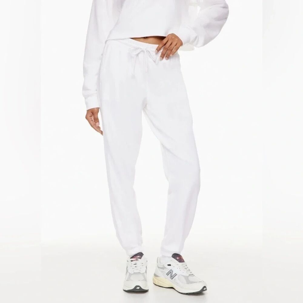 TNA Aritzia White Sweatpants L